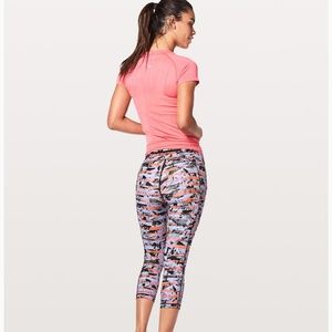 Lululemon speed up cropped pants